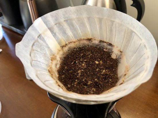 A closeup of the pour over bed, which is flat and clean.