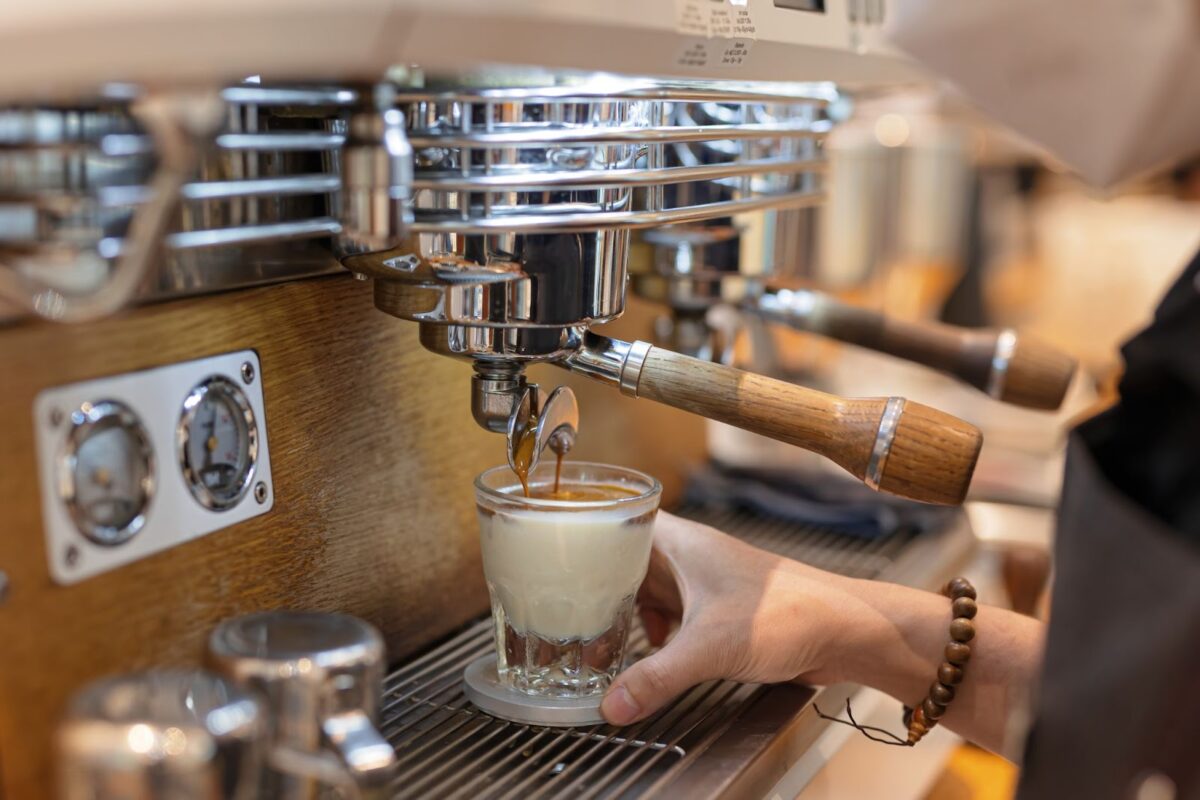 Mr. Coffee Espresso and Cappuccino Machine, Vietnam
