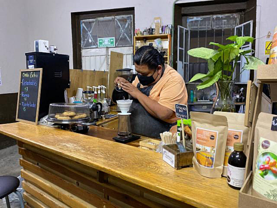 Marco brews a V60 pourover at Brewers.